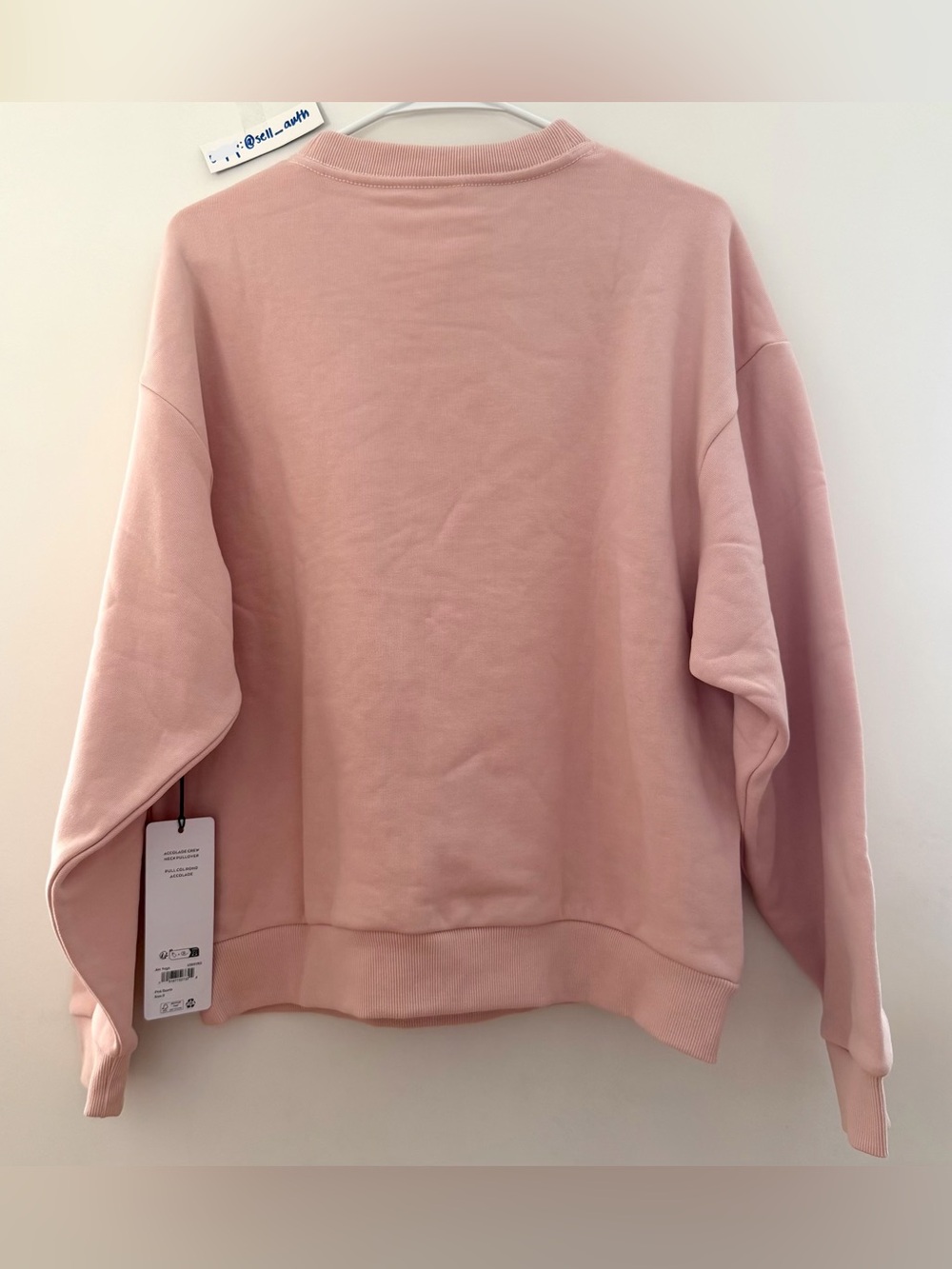 ALO Yoga Accolade Crewneck Sweatshirt Pink - New  (❗️ONLY $67+ offers accepted) - Picture 2 of 4